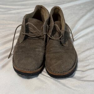 Banana Republic Brown Suede Chukka Boots